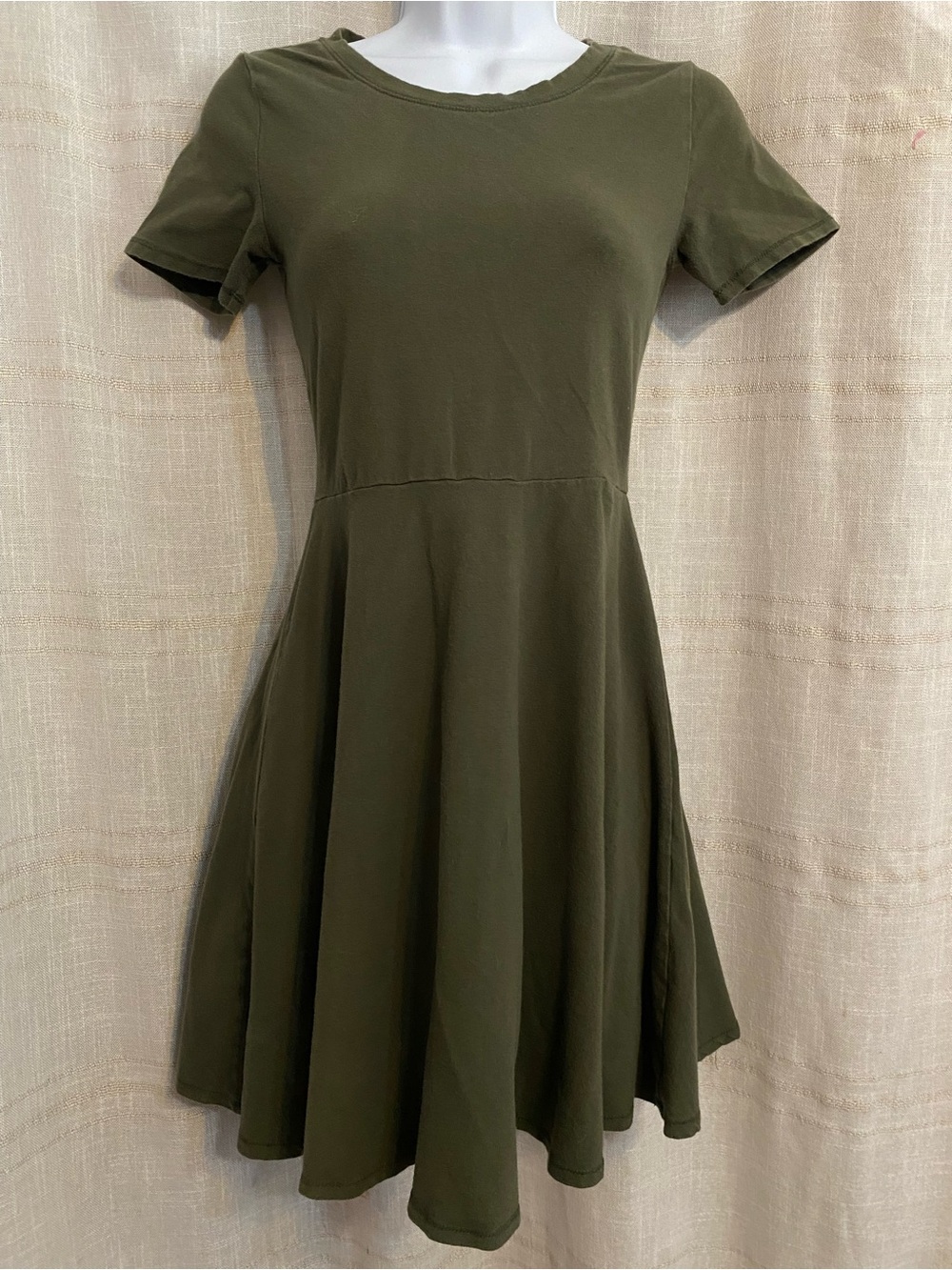 Forever 21 Olive Green Short Sleeve Skater Dress Small